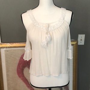 Cream Crochet Cold Shoulder Top 🌵🌻